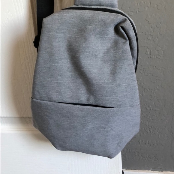 Backpack - Picture 4 of 7